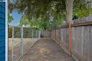 19985 SW Imperial St, Beaverton, OR 97003 - Photo 33