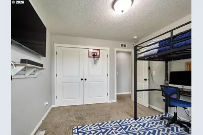 960 NE Cascadia Ridge Dr, Estacada, OR 97023 - Photo 23