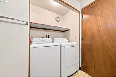 2898 SE 90th Pl, Portland, OR 97266 - Photo 25