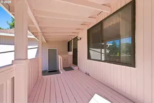 2898 SE 90th Pl, Portland, OR 97266 - Photo 3