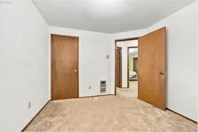 2898 SE 90th Pl, Portland, OR 97266 - Photo 17