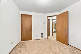 2898 SE 90th Pl, Portland, OR 97266 - Photo 17
