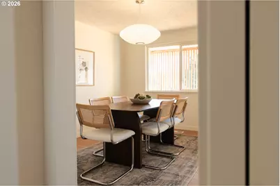 2573 SE Meadowlark Dr, Hillsboro, OR 97123 - Photo 5