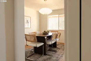 2573 SE Meadowlark Dr, Hillsboro, OR 97123 - Photo 5