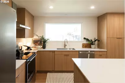 2573 SE Meadowlark Dr, Hillsboro, OR 97123 - Photo 11