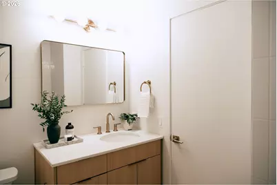 2573 SE Meadowlark Dr, Hillsboro, OR 97123 - Photo 29