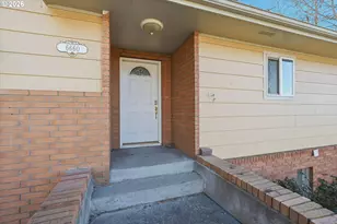 6660 Shasta Way, Klamath Falls, OR 97603 - Photo 3