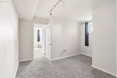 6660 Shasta Way, Klamath Falls, OR 97603 - Photo 33