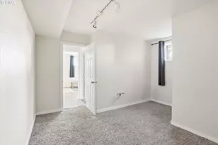 6660 Shasta Way, Klamath Falls, OR 97603 - Photo 33