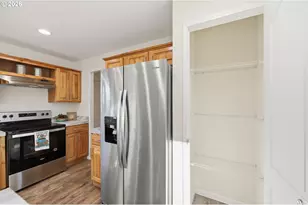 1427 31st St, Springfield, OR 97477 - Photo 13