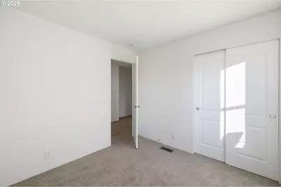 1427 31st St, Springfield, OR 97477 - Photo 27