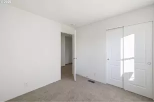 1427 31st St, Springfield, OR 97477 - Photo 27