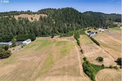 1555 Northside Rd, Sutherlin, OR 97479 - Photo 7