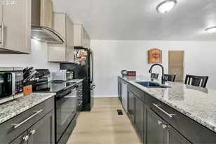 87860 Territorial Rd, Veneta, OR 97487 - Photo 9