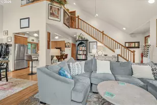 5655 Tamarack Ln, Central Point, OR 97502 - Photo 9