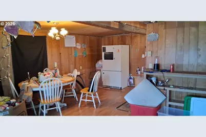 1413 Hawthorne Ave #49, Reedsport, OR 97467 - Photo 9