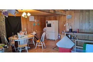 1413 Hawthorne Ave, Reedsport, OR 97467 - Photo 9