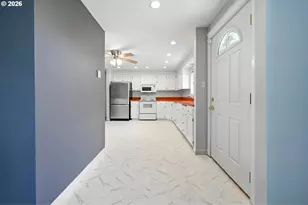 5655 SE Colony Cir, Milwaukie, OR 97267 - Photo 5