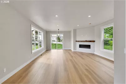 8819 SW 176th Ave, Beaverton, OR 97007 - Photo 3