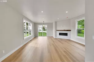 8819 SW 176th Ave, Beaverton, OR 97007 - Photo 3