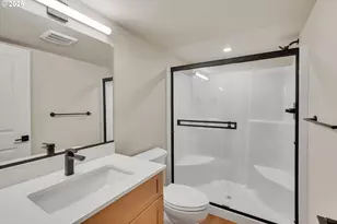 8819 SW 176th Ave, Beaverton, OR 97007 - Photo 35