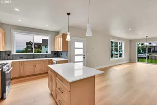8819 SW 176th Ave, Beaverton, OR 97007 - Photo 11