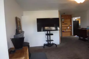 2075 Johnson St, North Bend, OR 97459 - Photo 11