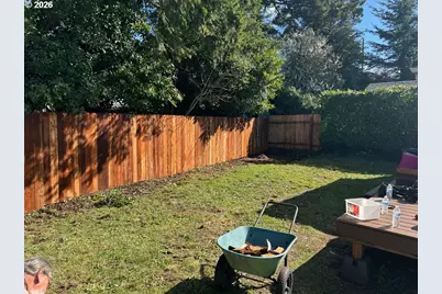 2075 Johnson St, North Bend, OR 97459 - Photo 25