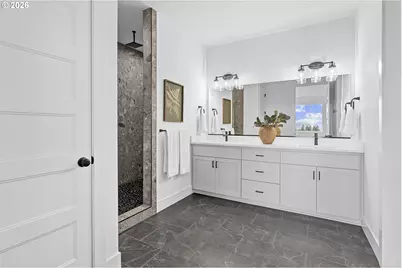 12655 NE Greenleaf Dr, Newberg, OR 97132 - Photo 13