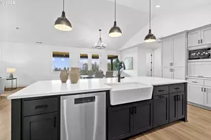 12655 NE Greenleaf Dr, Newberg, OR 97132 - Photo 11