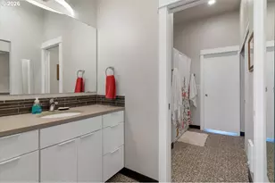 229 Commercial St NE, Salem, OR 97301 - Photo 23