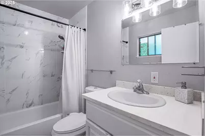8325 SW Terwilliger Blvd, Portland, OR 97219 - Photo 5