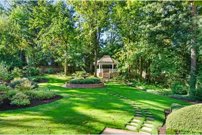 5720/5724 SW Barnes Rd, Portland, OR 97221 - Photo 41