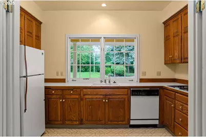 5720/5724 SW Barnes Rd, Portland, OR 97221 - Photo 25