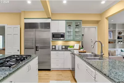 5720/5724 SW Barnes Rd, Portland, OR 97221 - Photo 11