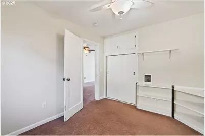 47578 School St, Oakridge, OR 97463 - Photo 11