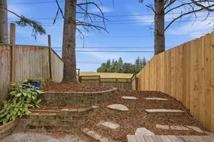 19645 NW Quail Hollow Dr, Portland, OR 97229 - Photo 3