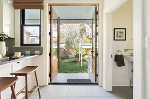 1523 SE Taylor St, Portland, OR 97214 - Photo 17