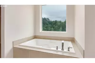 9194 SE Azalea St, Happy Valley, OR 97086 - Photo 29
