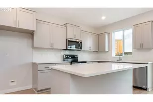 9194 SE Azalea St, Happy Valley, OR 97086 - Photo 9