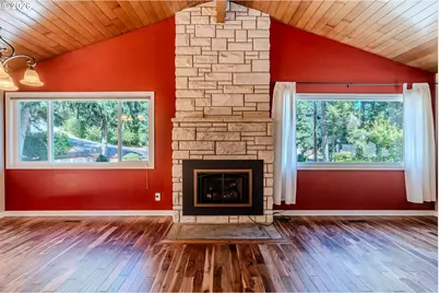 10731 SE Eastmont Dr, Damascus, OR 97089 - Photo 5