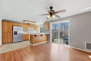 8911 NE Burton Rd, Vancouver, WA 98662 - Photo 15