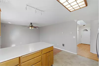 8911 NE Burton Rd, Vancouver, WA 98662 - Photo 13