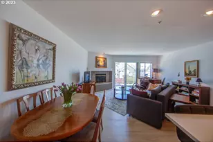179 N Hayden Bay Dr, Portland, OR 97217 - Photo 13