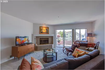 179 N Hayden Bay Dr, Portland, OR 97217 - Photo 11