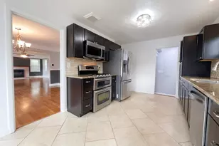 12136 SE Brie Ct, Clackamas, OR 97015 - Photo 9