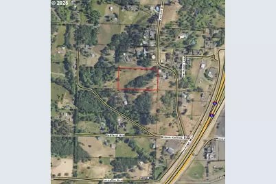 1880 Fairhill Dr, Roseburg, OR 97471 - Photo 25
