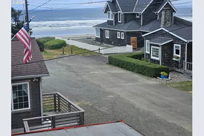 223 W Kenai St, Cannon Beach, OR 97110 - Photo 3