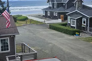 223 W Kenai St, Cannon Beach, OR 97110 - Photo 3