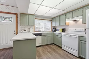 2212 23rd Ave, Forest Grove, OR 97116 - Photo 5